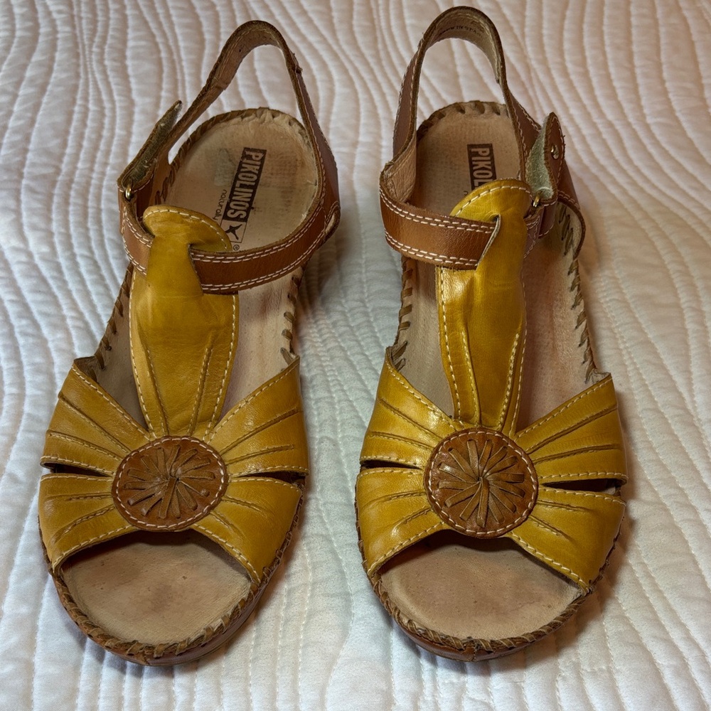 PIKOLINOS Mustard and Brown Leather Sandals